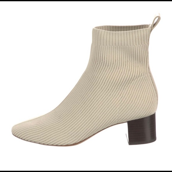 Everlane “The Glove” Boot - Picture 2 of 5